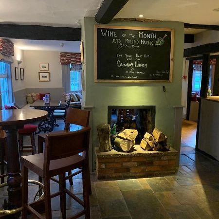The White Hart Inn نيوبري المظهر الخارجي الصورة