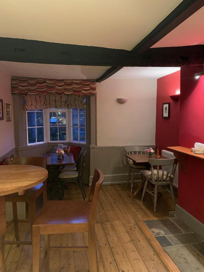 The White Hart Inn نيوبري المظهر الخارجي الصورة