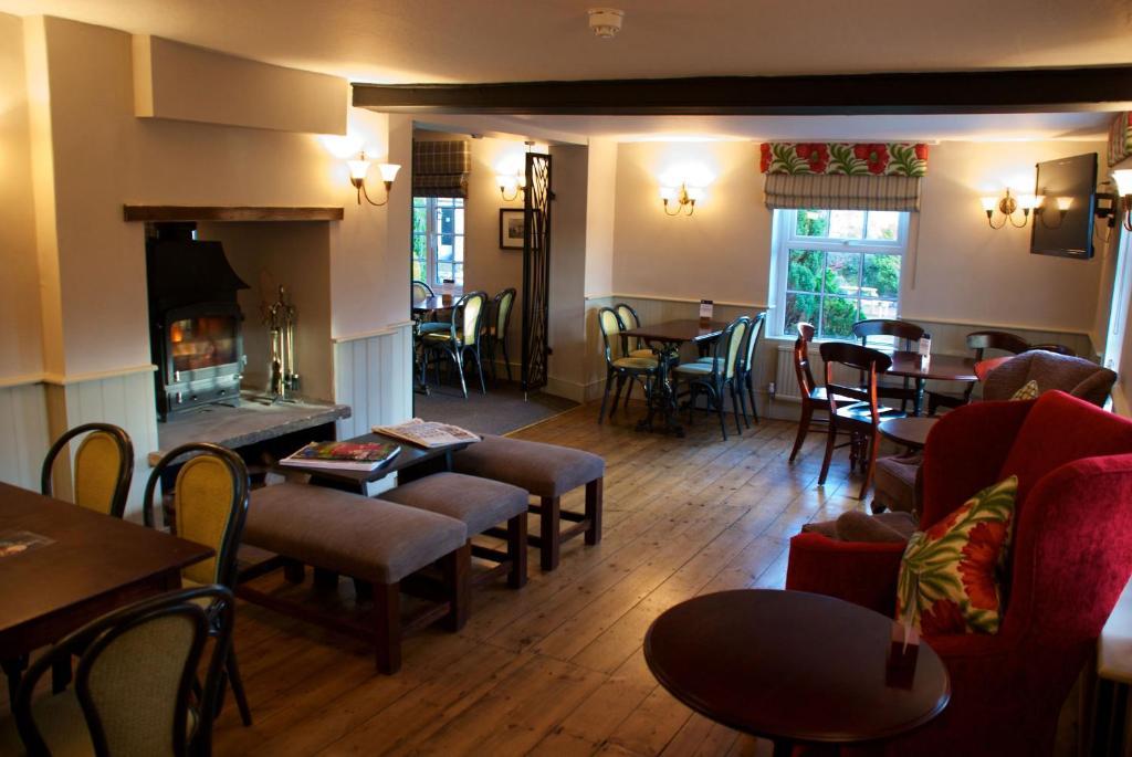 The White Hart Inn نيوبري المظهر الخارجي الصورة