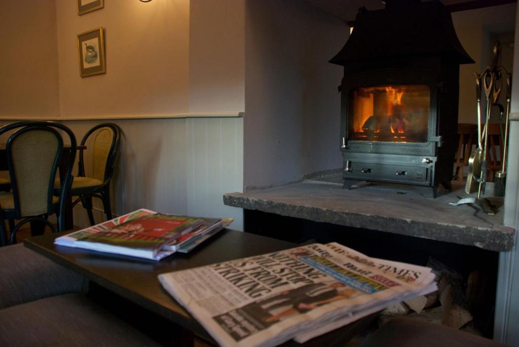 The White Hart Inn نيوبري المظهر الخارجي الصورة